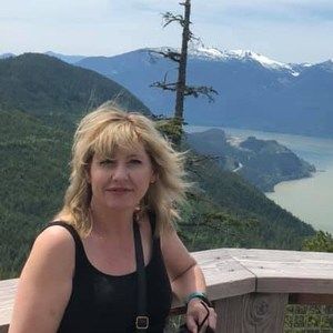 Meet your Posher, Sharon